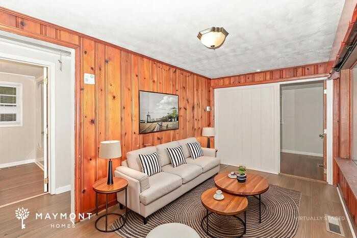 205 Westmoreland Dr - Photo 5 of 15