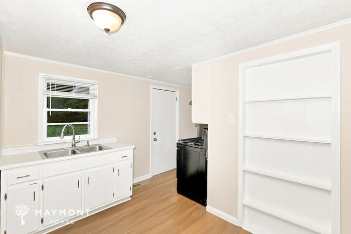 205 Westmoreland Dr - Photo 6 of 15