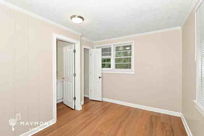 205 Westmoreland Dr - Photo 7 of 15