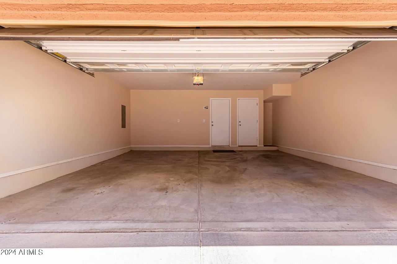 900 S 94th St #1052 - Photo 6 of 9