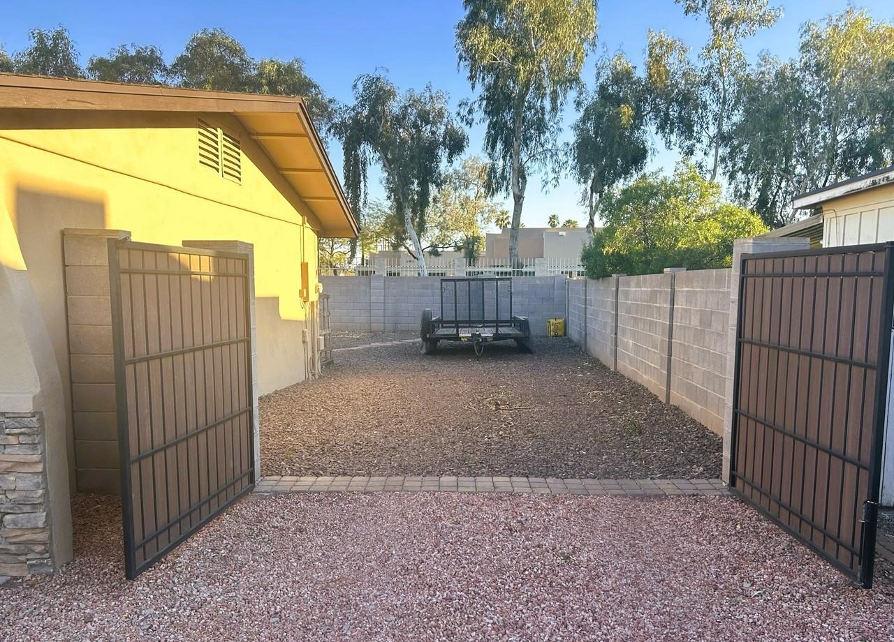 1989 E Dunbar Dr #NA - Photo 6 of 18