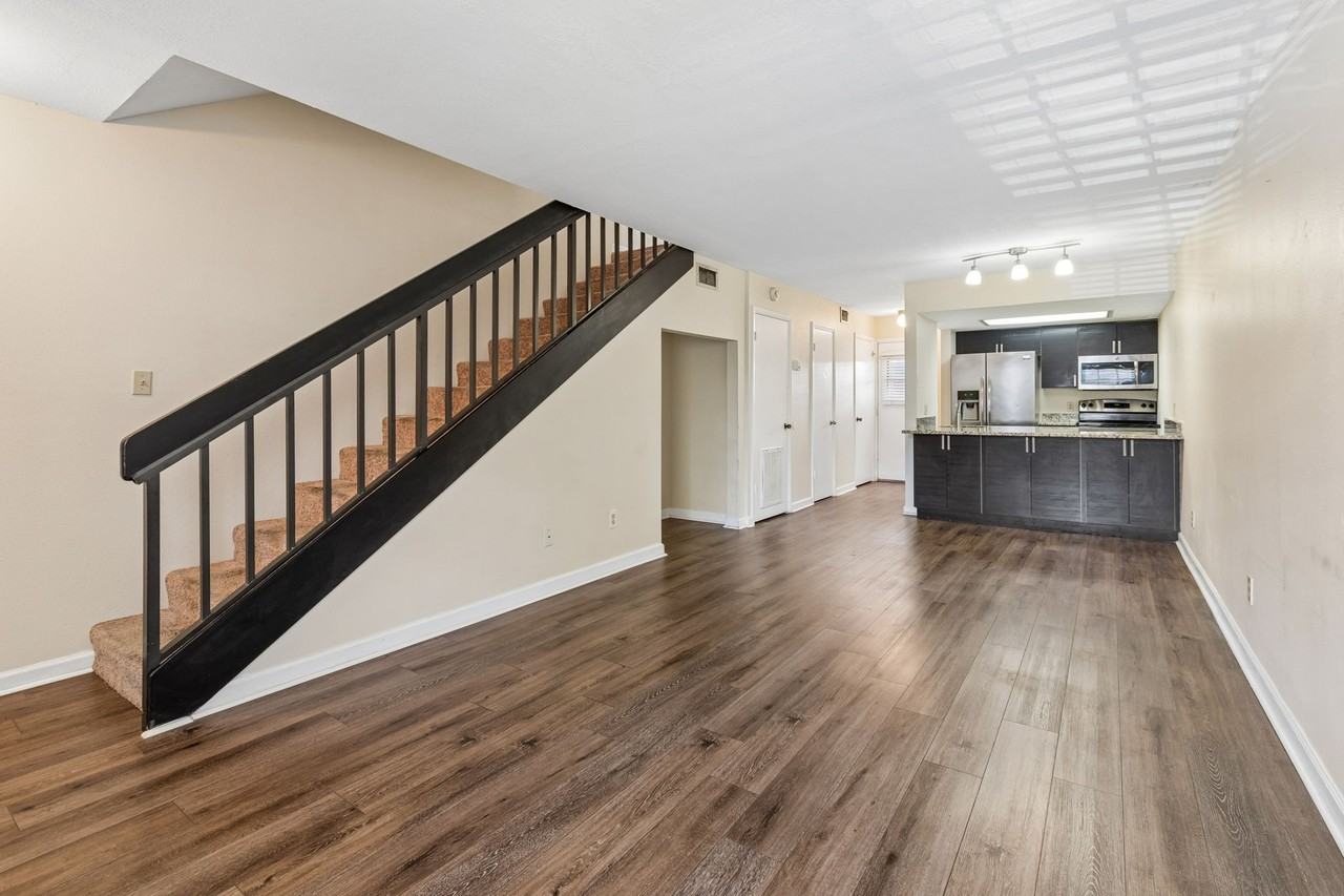 4839 W Mcelroy Ave #F206 - Photo 4 of 13