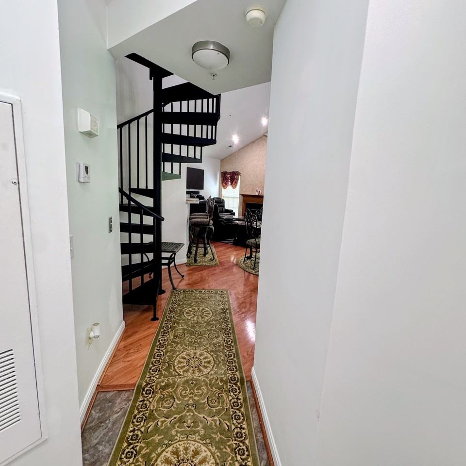 15616 Everglade Ln #405 - Photo 2 of 19