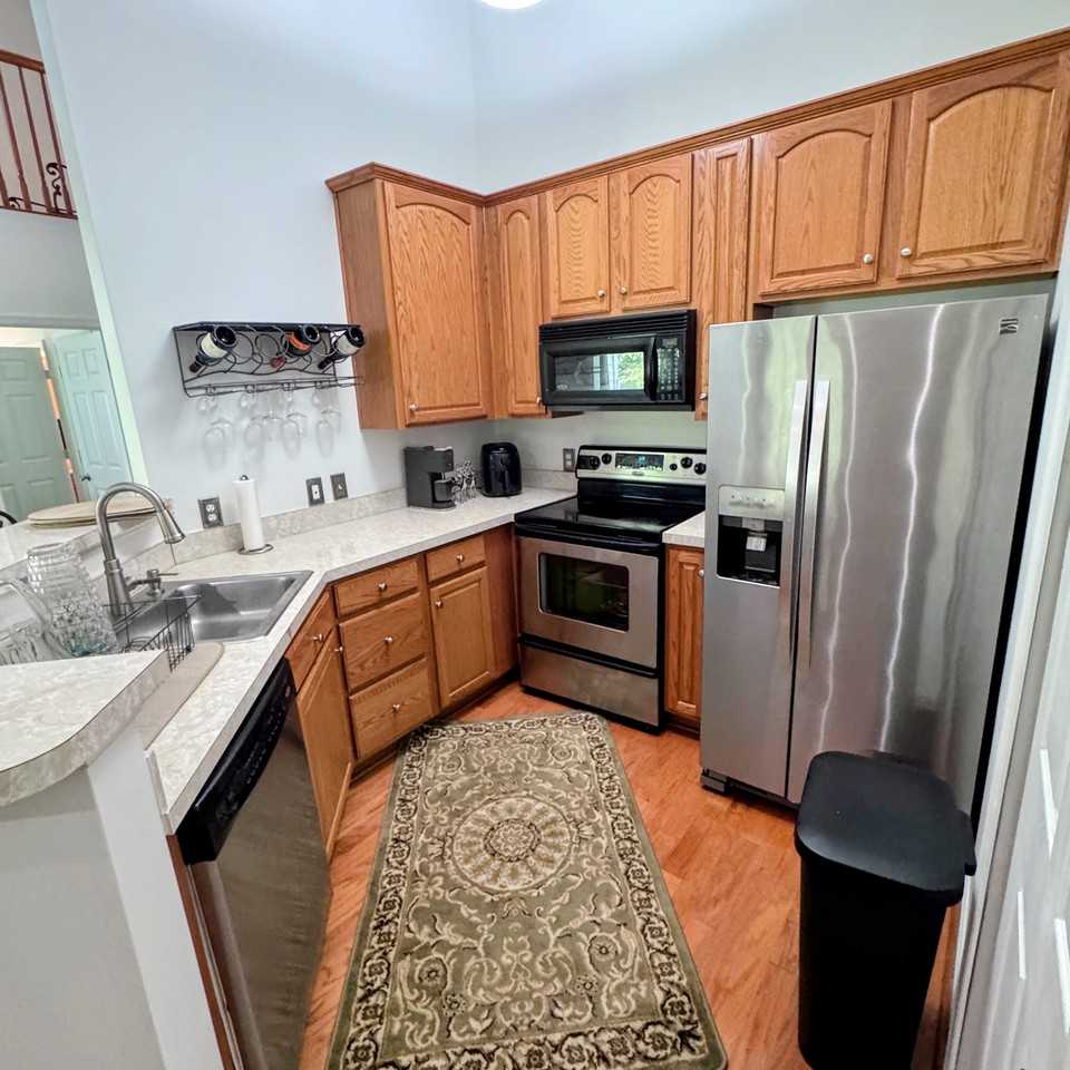 15616 Everglade Ln #405 - Photo 5 of 19