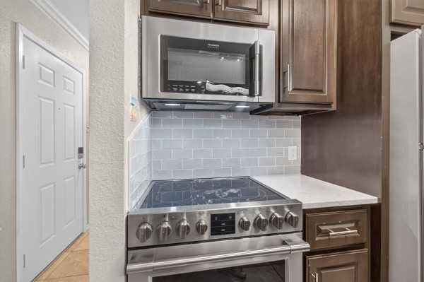 13997 Fortuna Bay Dr #101 - Photo 5 of 24