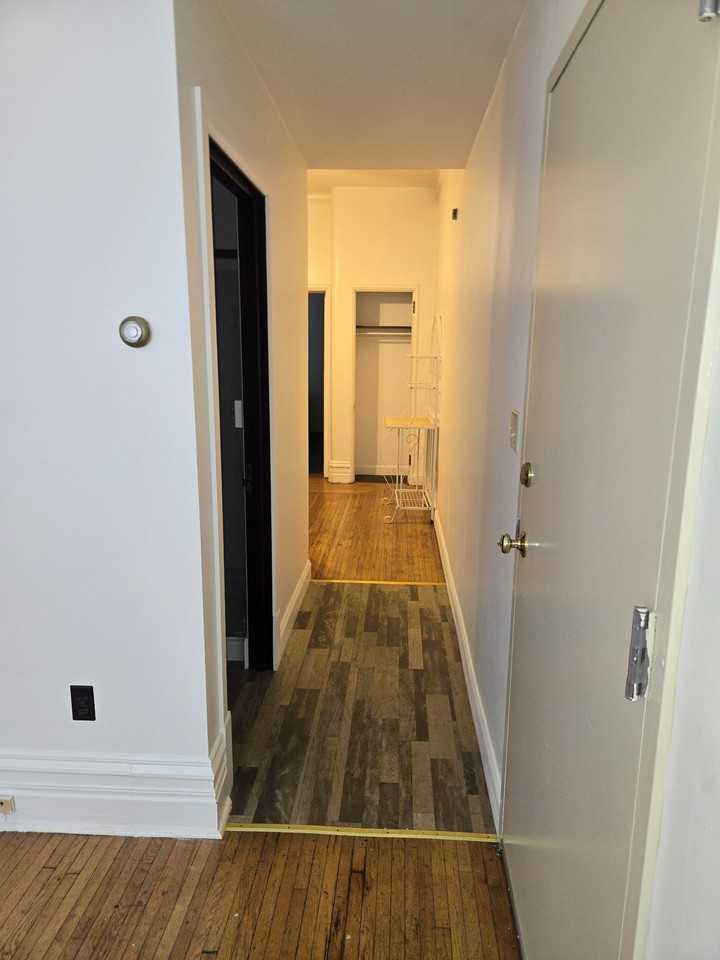 128 S 4th St #1FRONT - Photo 2 of 6