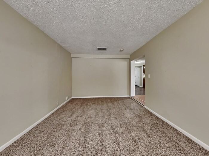 5226 Timawatha Ave - Photo 6 of 18