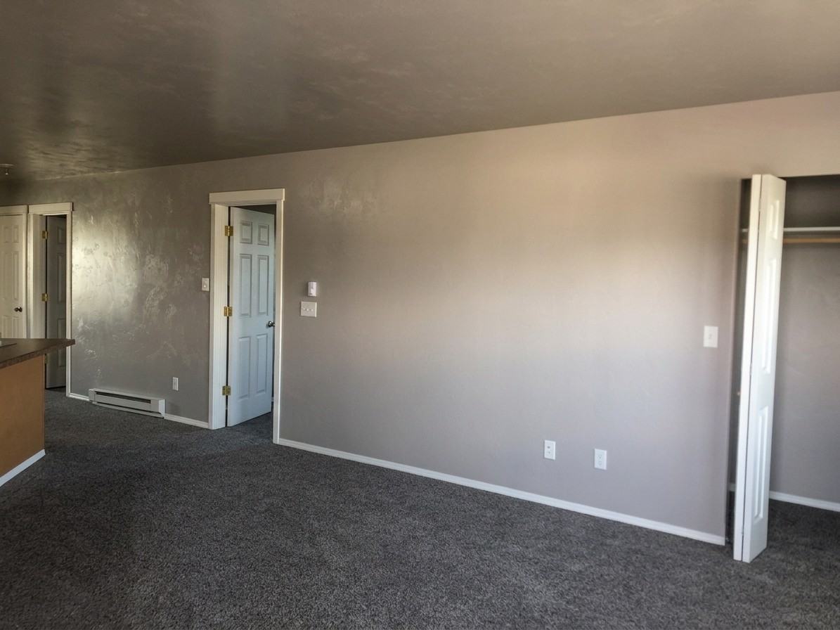 223 Northgate Loop #A - Photo 6 of 10
