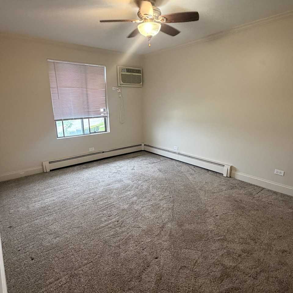 153 Gregory St #18 - Photo 6 of 8