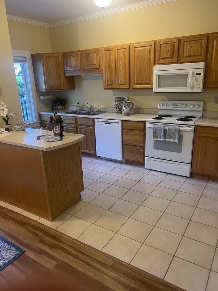 106 Farragut Way #149 - Photo 2 of 23