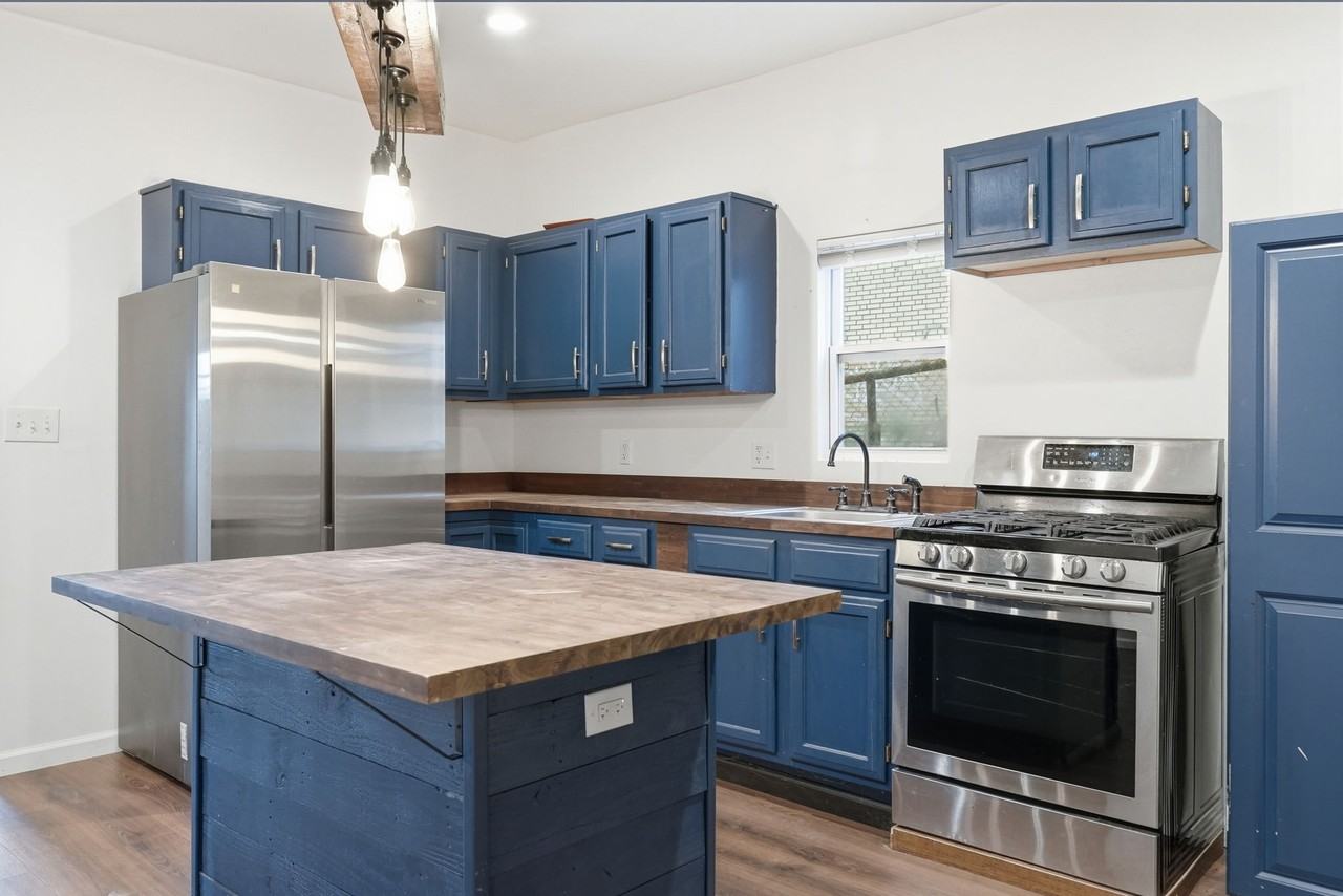 11 Maytide St #1 - Photo 5 of 25