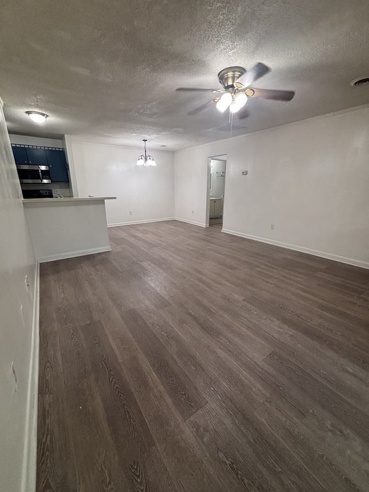 1211 Metze Rd #B8 - Photo 4 of 9