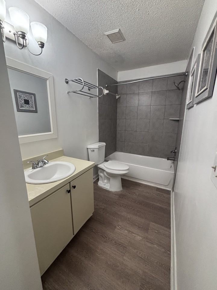 1211 Metze Rd #B8 - Photo 7 of 9