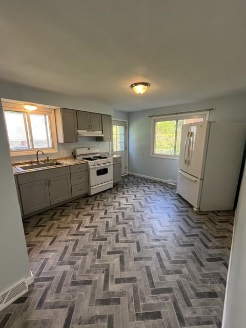 2601 Smith Dr - Photo 5 of 13