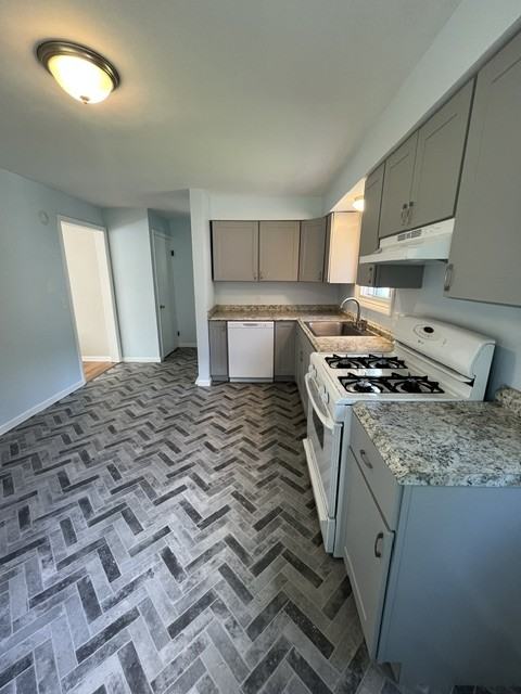 2601 Smith Dr - Photo 6 of 13