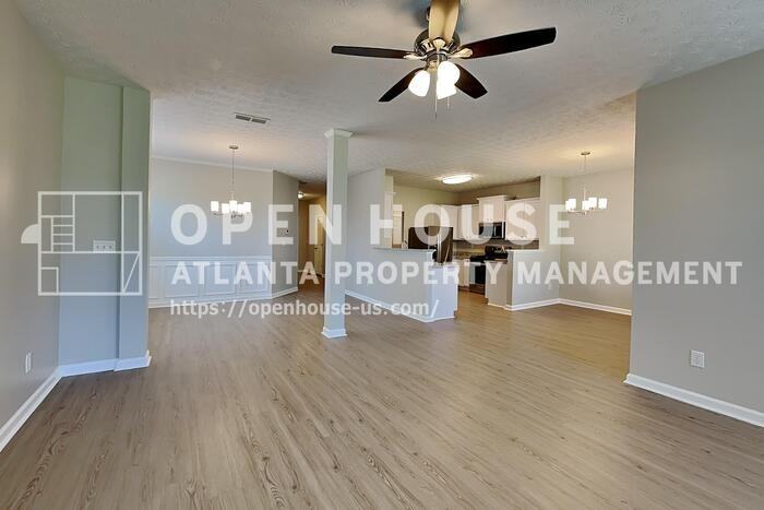 240 Clairidge Ln - Photo 5 of 20