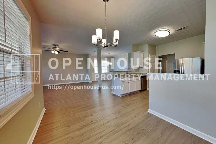 240 Clairidge Ln - Photo 7 of 20