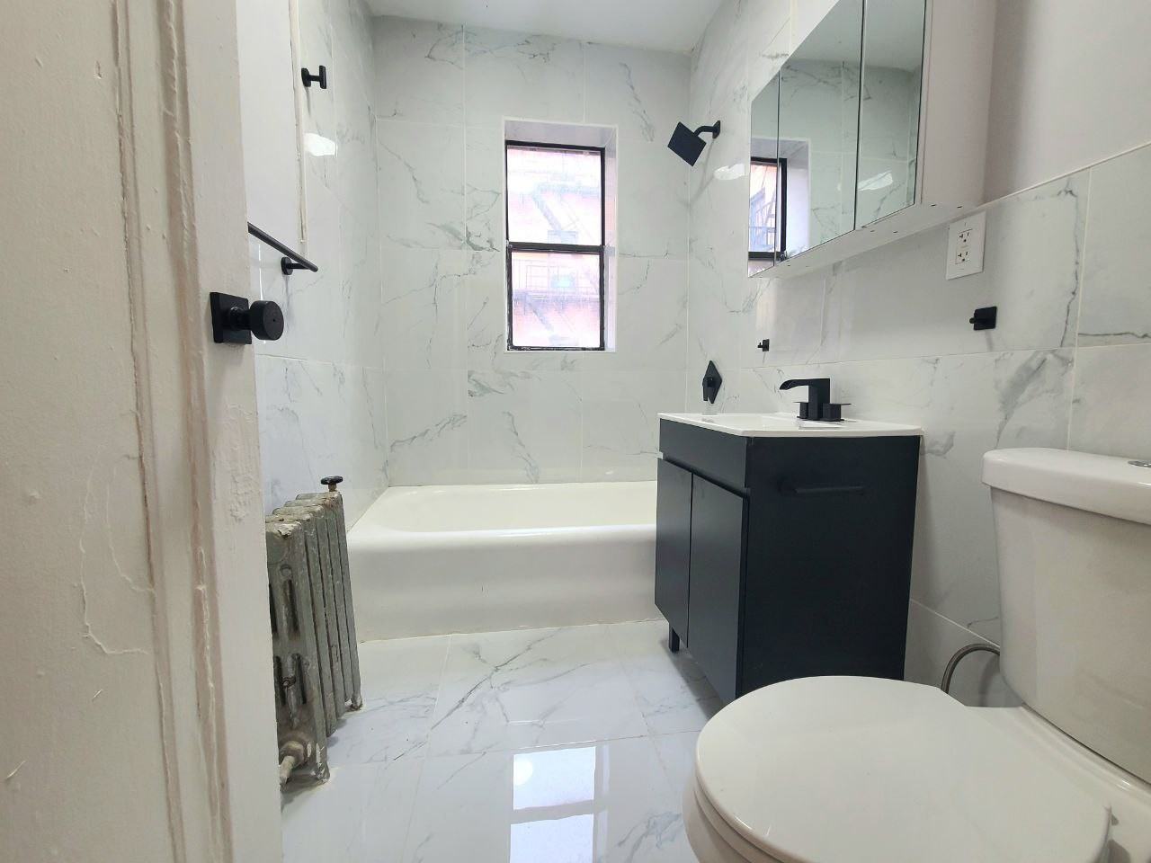 600 Salem Ave #C8 - Photo 4 of 5