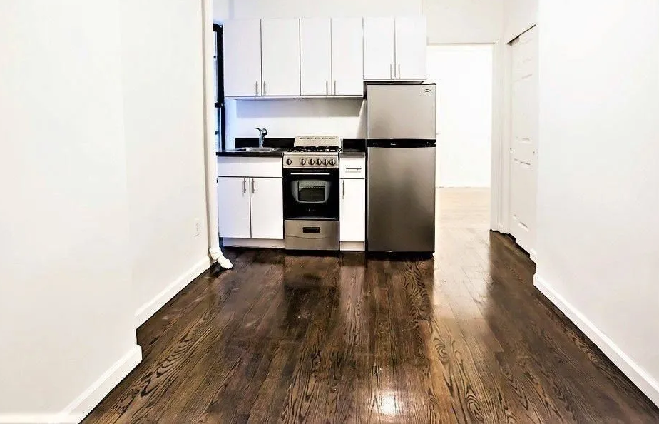 304 E 62nd St #NA - Photo 2 of 4