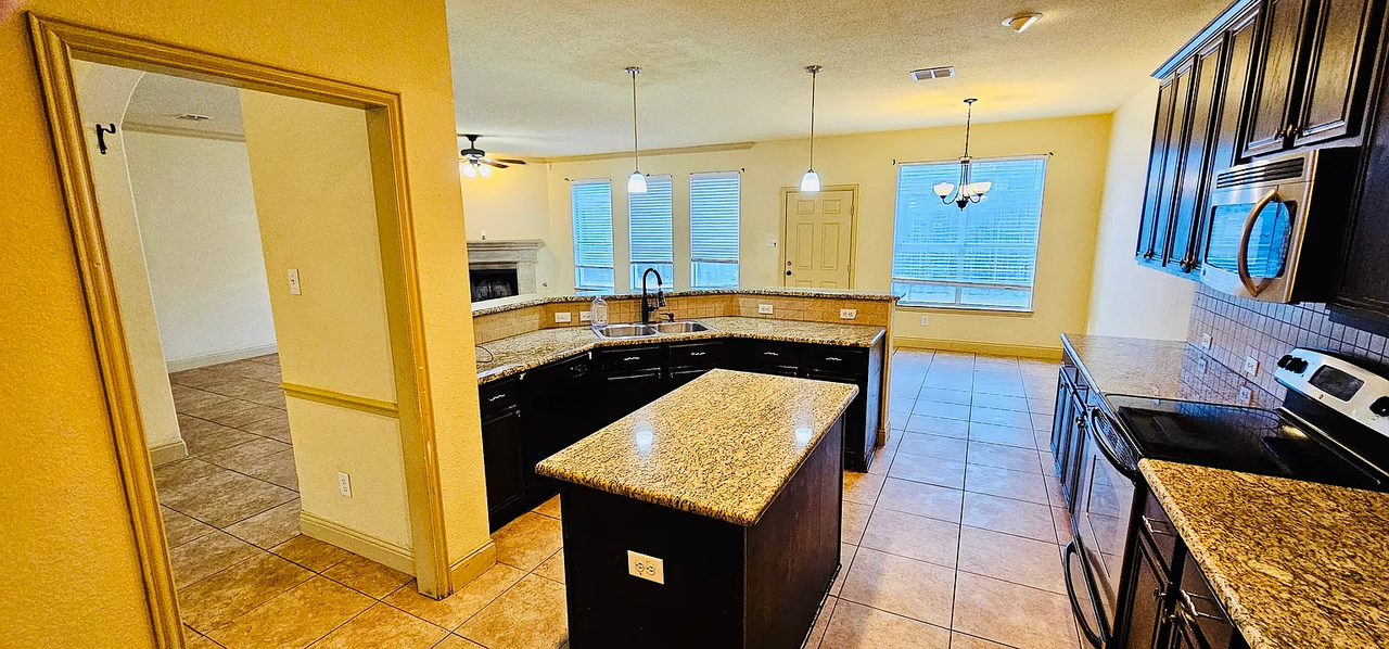 1205 Sheffield Dr #NA - Photo 3 of 22