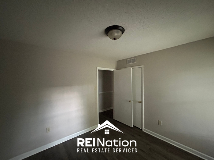 3857 Clemmer Dr - Photo 3 of 16