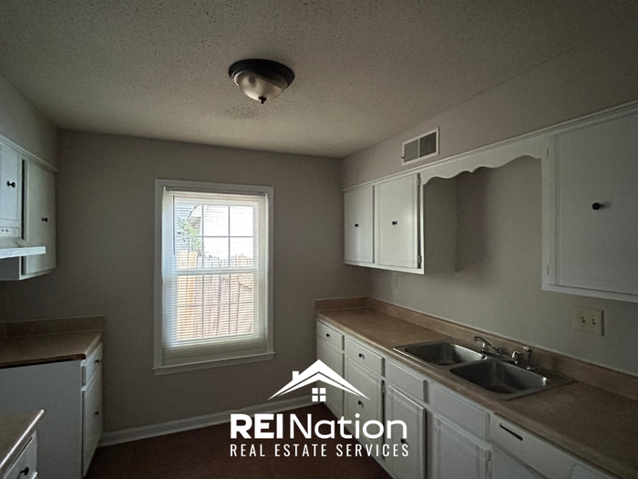 3857 Clemmer Dr - Photo 6 of 16