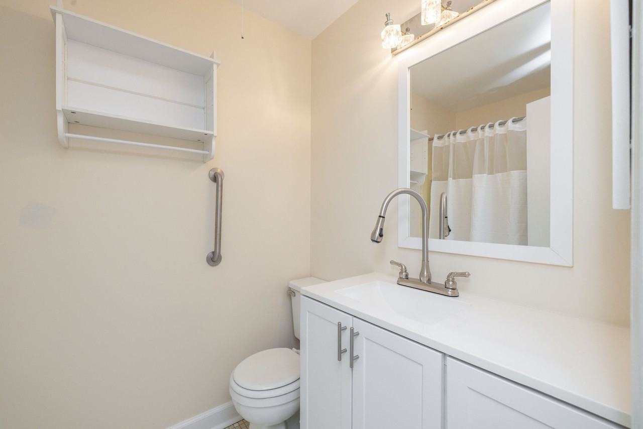 1533 Americana Dr #NA - Photo 3 of 9