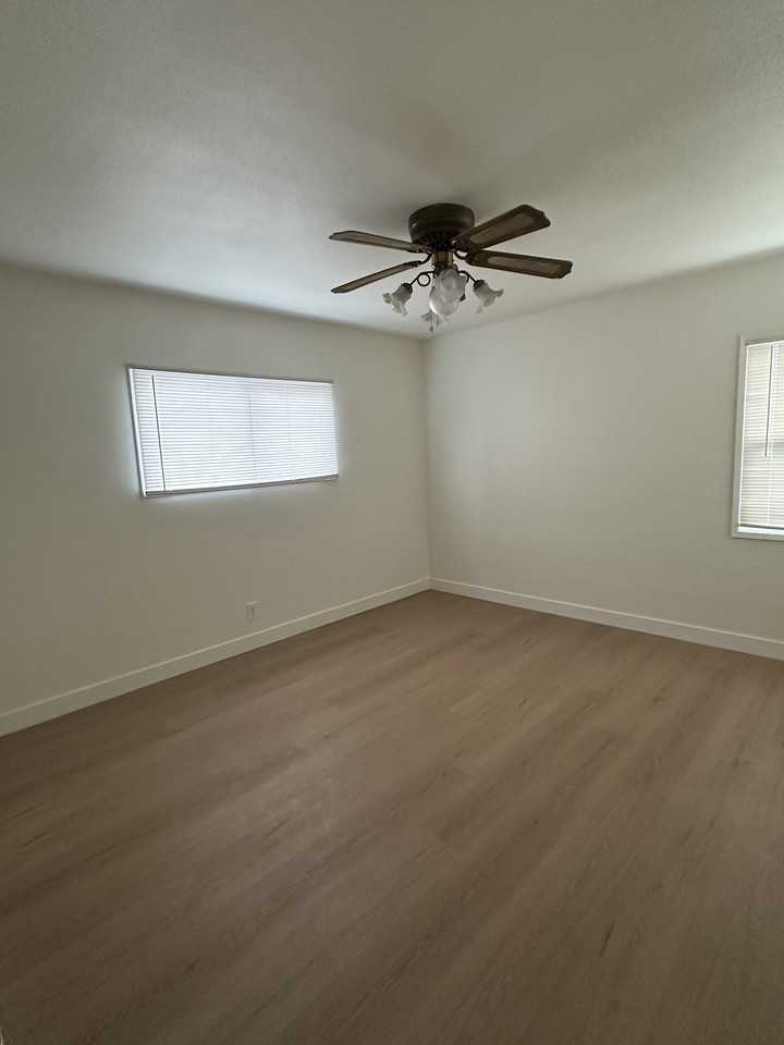 2023 Chivers St #1 - Photo 3 of 15