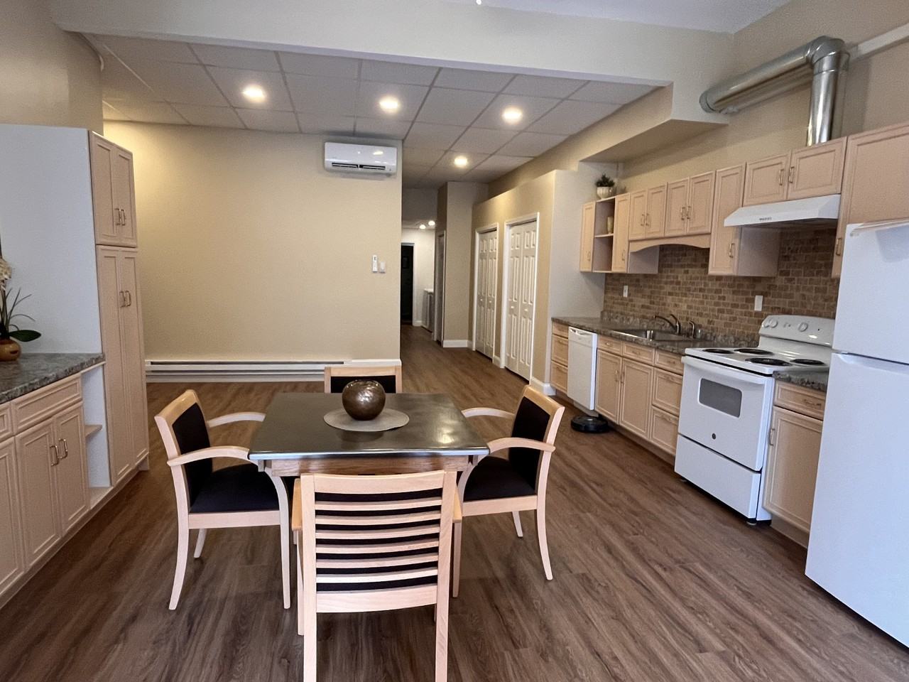 623 Main St #2 - Photo 5 of 10