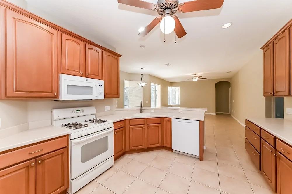 6419 Royal Tern Cir #NA - Photo 2 of 12