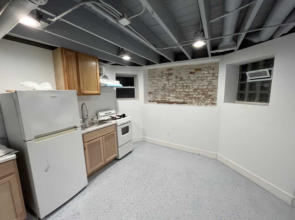 1631 S Central Park Ave - Photo 3 of 5