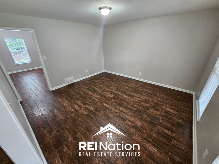2933 Billy Cross Dr - Photo 2 of 31