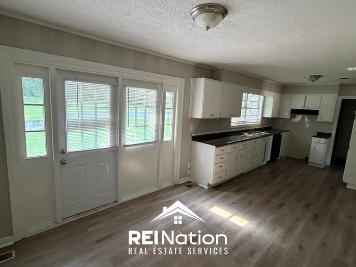 1649 5th St Nw - Photo 3 of 16