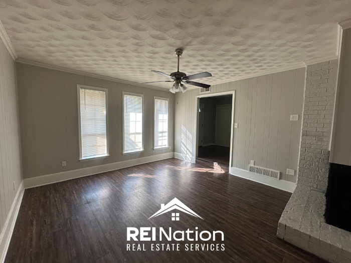 3457 Gatewood Dr - Photo 3 of 24