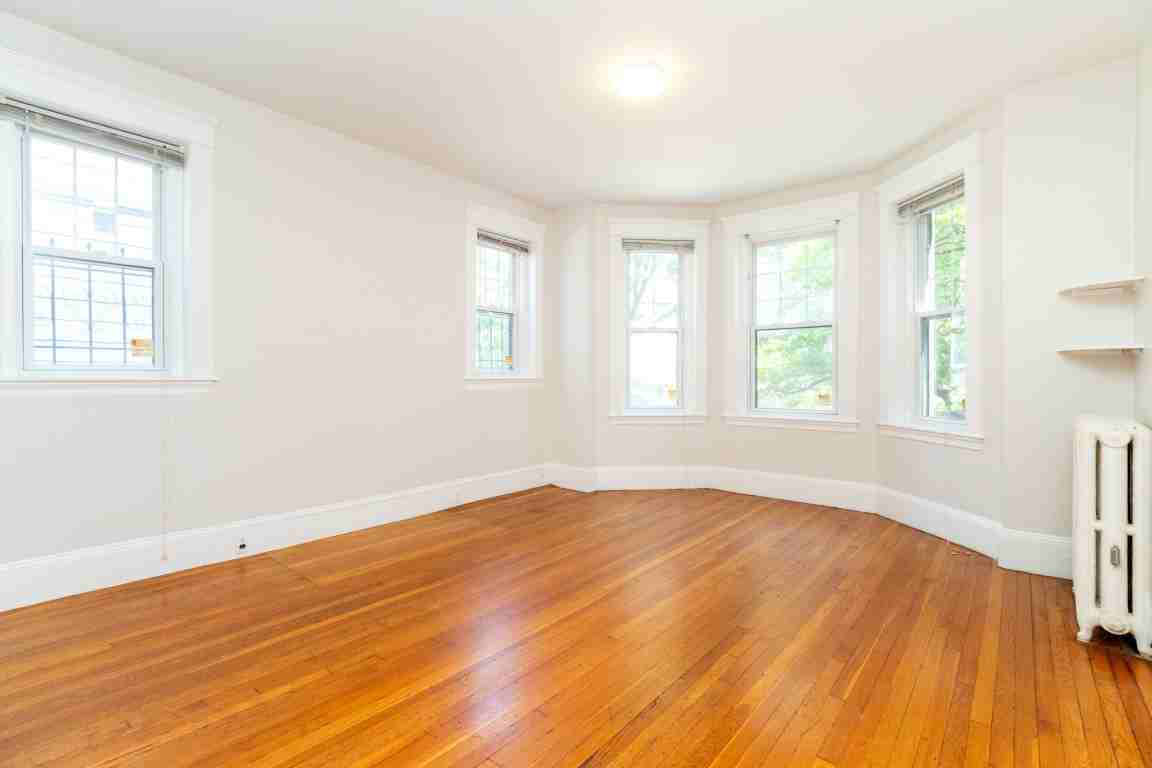 61 Quint Ave #2 - Photo 3 of 12