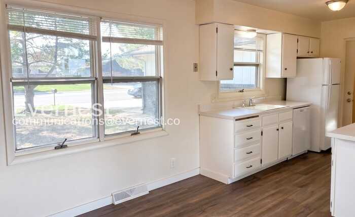 928 Timber Ln - Photo 6 of 27