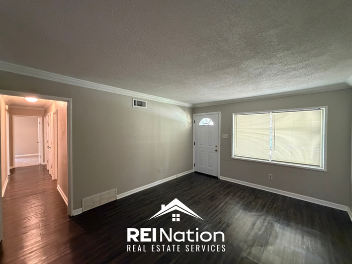 1706 Capri St - Photo 2 of 22