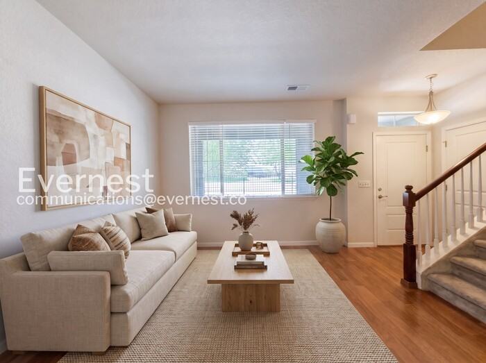 9086 E Phillips Ln - Photo 2 of 23