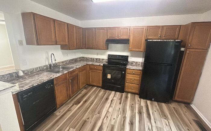 3029 Antrim Cir - Photo 7 of 23