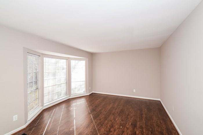5270 Jean Dr - Photo 2 of 8
