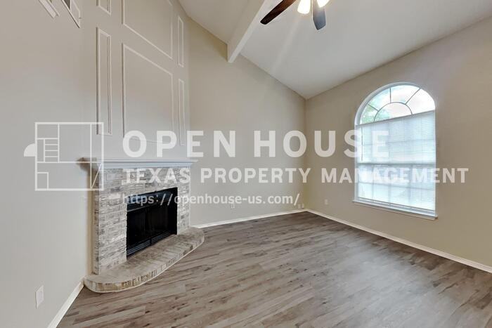 6715 Cherrytree Dr - Photo 4 of 23