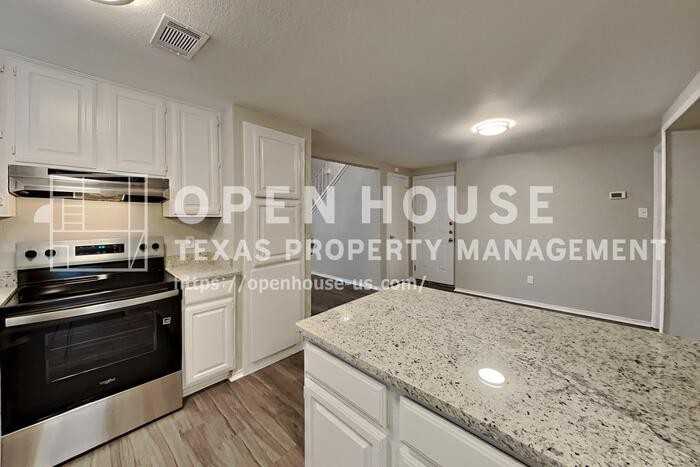 6715 Cherrytree Dr - Photo 6 of 23
