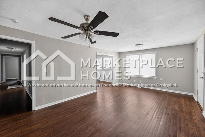1110 Pinkston St - Photo 6 of 24