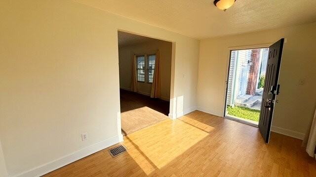 3356 Carrollton Ave - Photo 3 of 12