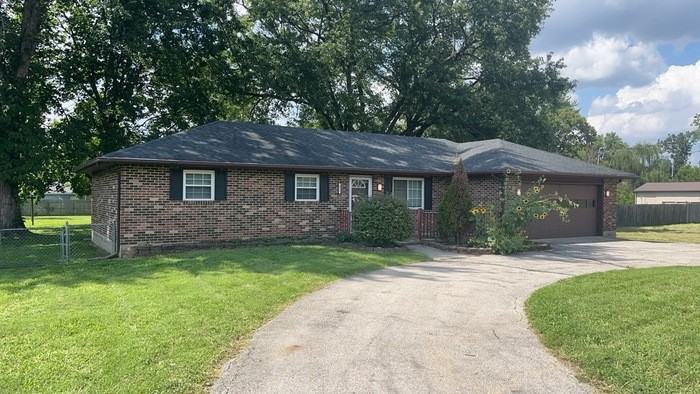 621 Waneta Ave - Photo 4 of 38