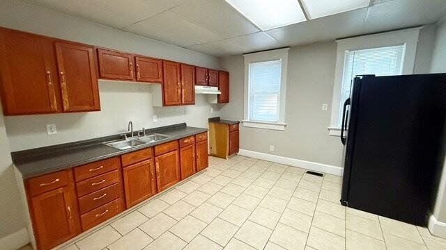 1415 Leonard St - Photo 7 of 13
