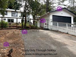 featured image of 1067 Ridge Park Dr #A