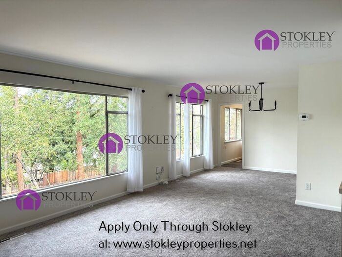 1067 Ridge Park Dr #A - Photo 2 of 11