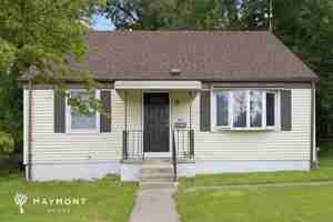 featured image of 825 Templecliff Rd