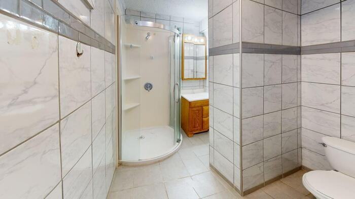 1727 Assumption Dr - Photo 4 of 17